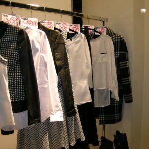 Women's Clothing & Accessories